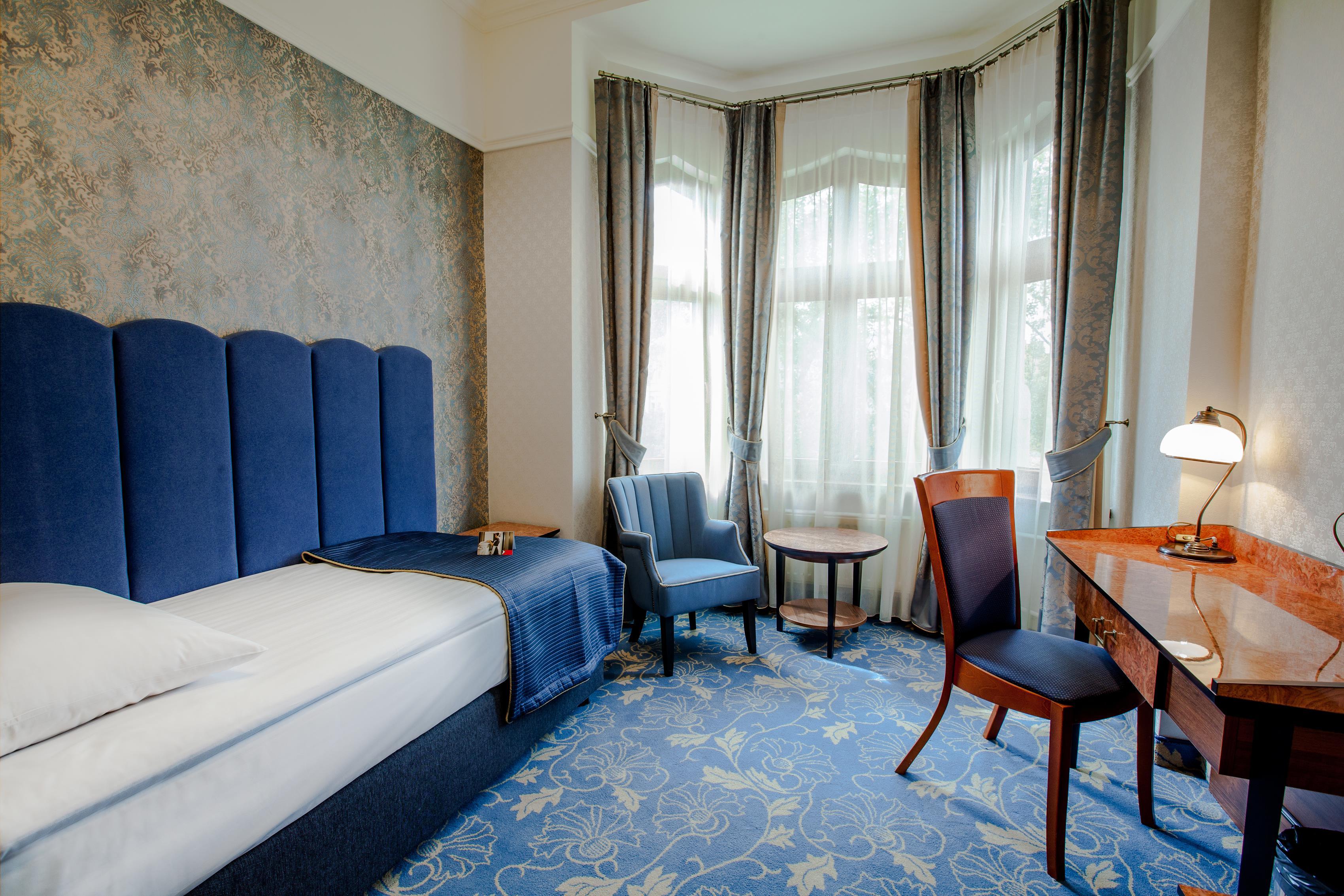 Hotel Diament Plaza Гливице Екстериор снимка