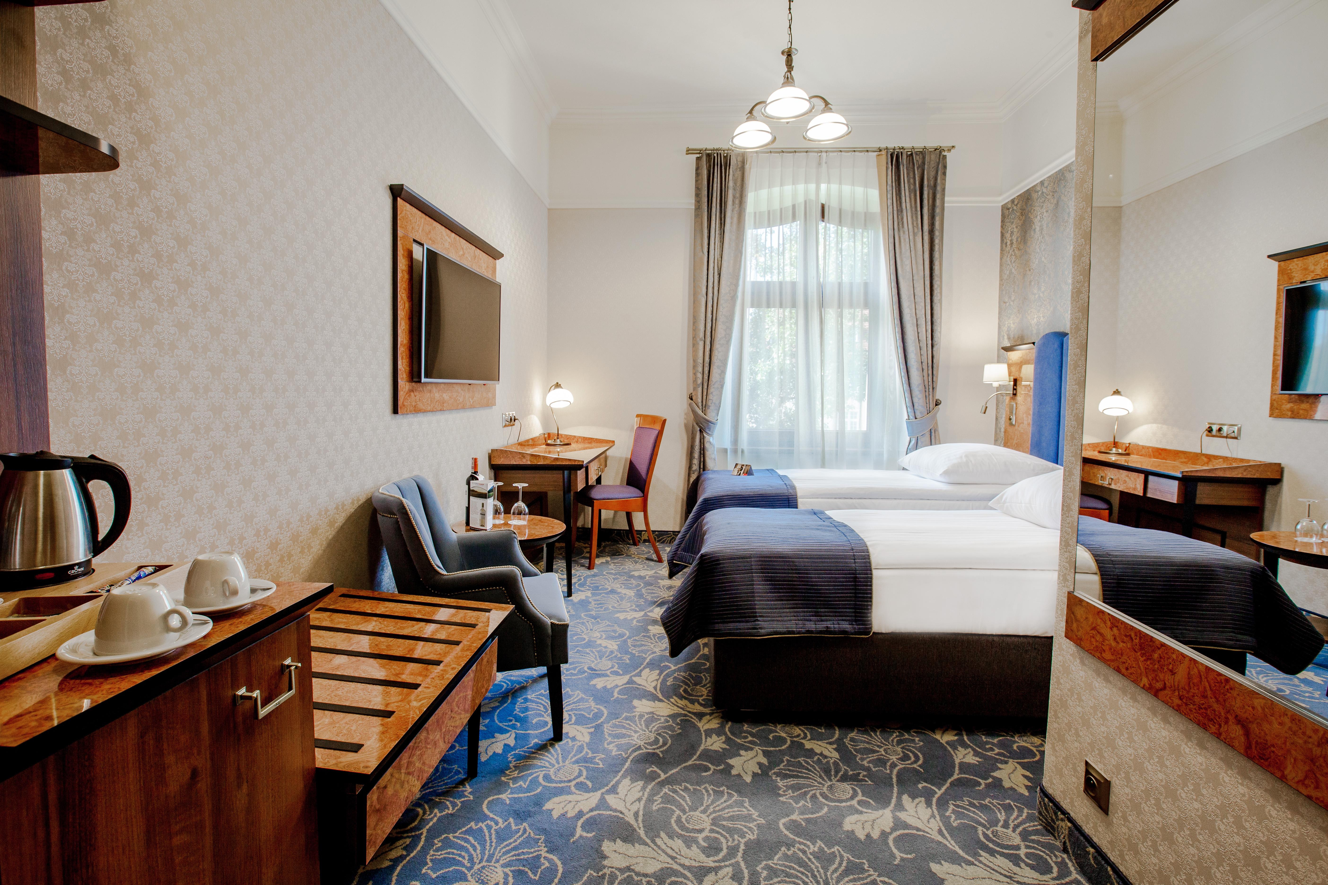 Hotel Diament Plaza Гливице Екстериор снимка