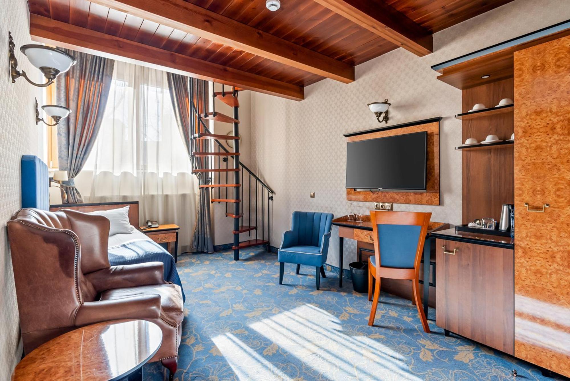Hotel Diament Plaza Гливице Екстериор снимка