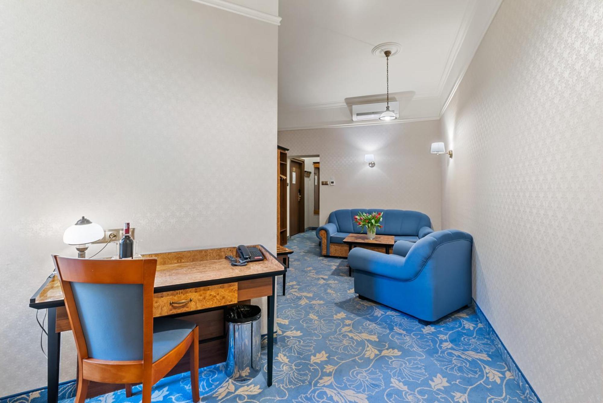Hotel Diament Plaza Гливице Екстериор снимка