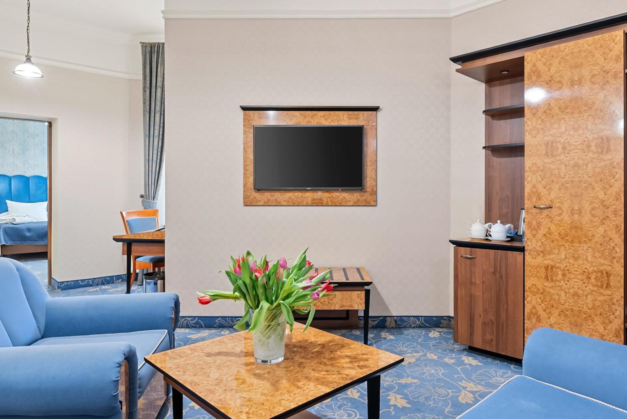 Hotel Diament Plaza Гливице Екстериор снимка