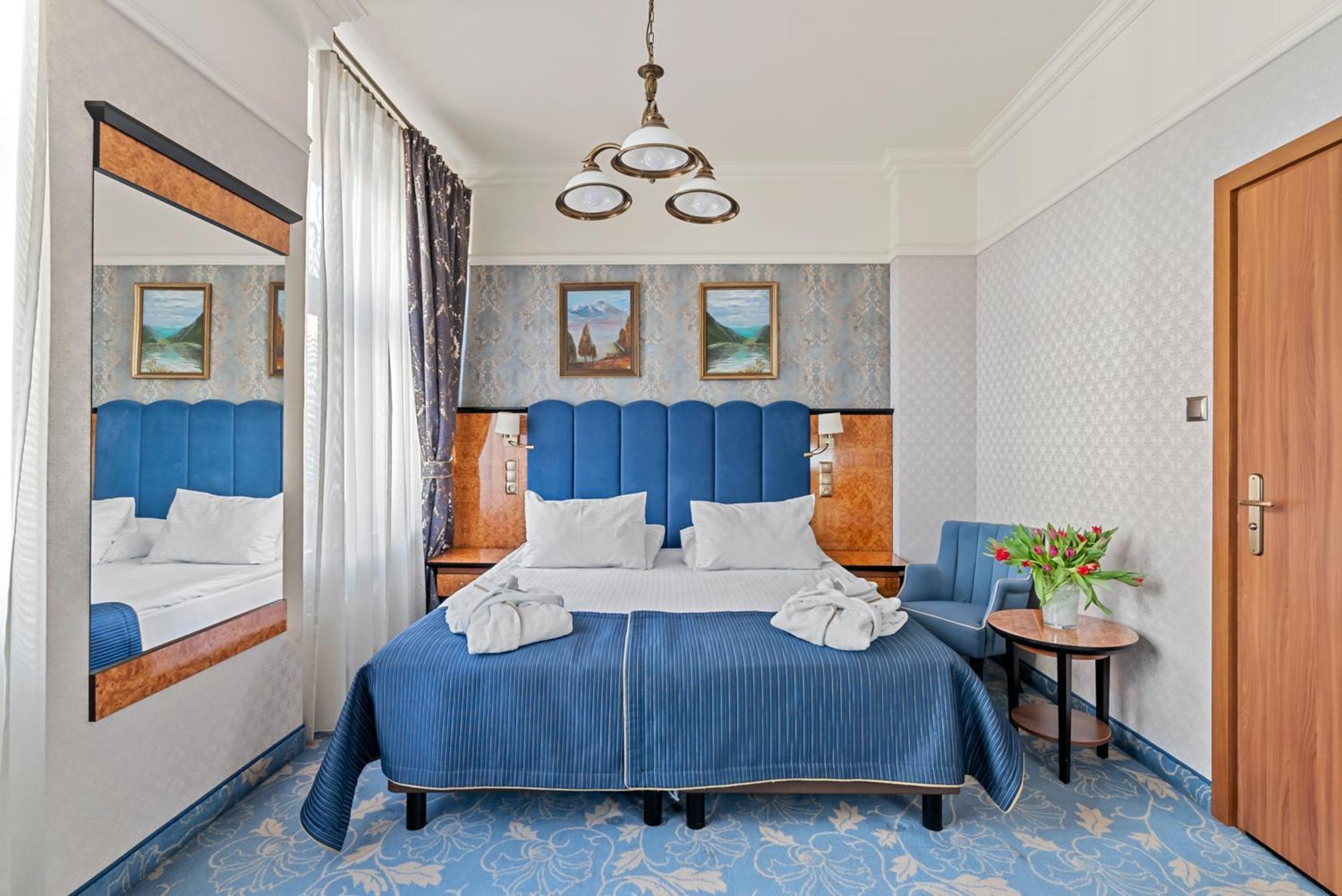 Hotel Diament Plaza Гливице Екстериор снимка