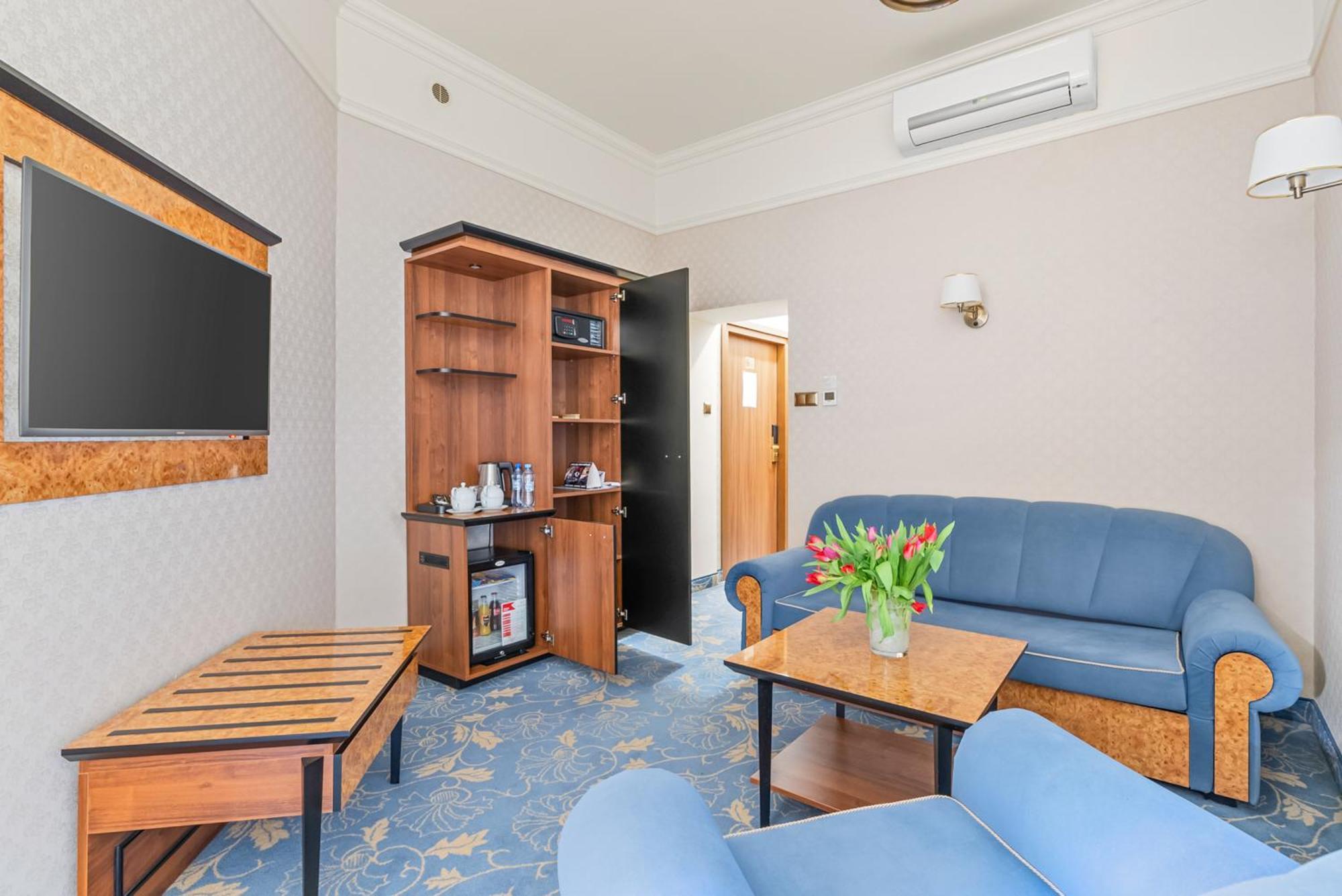 Hotel Diament Plaza Гливице Екстериор снимка