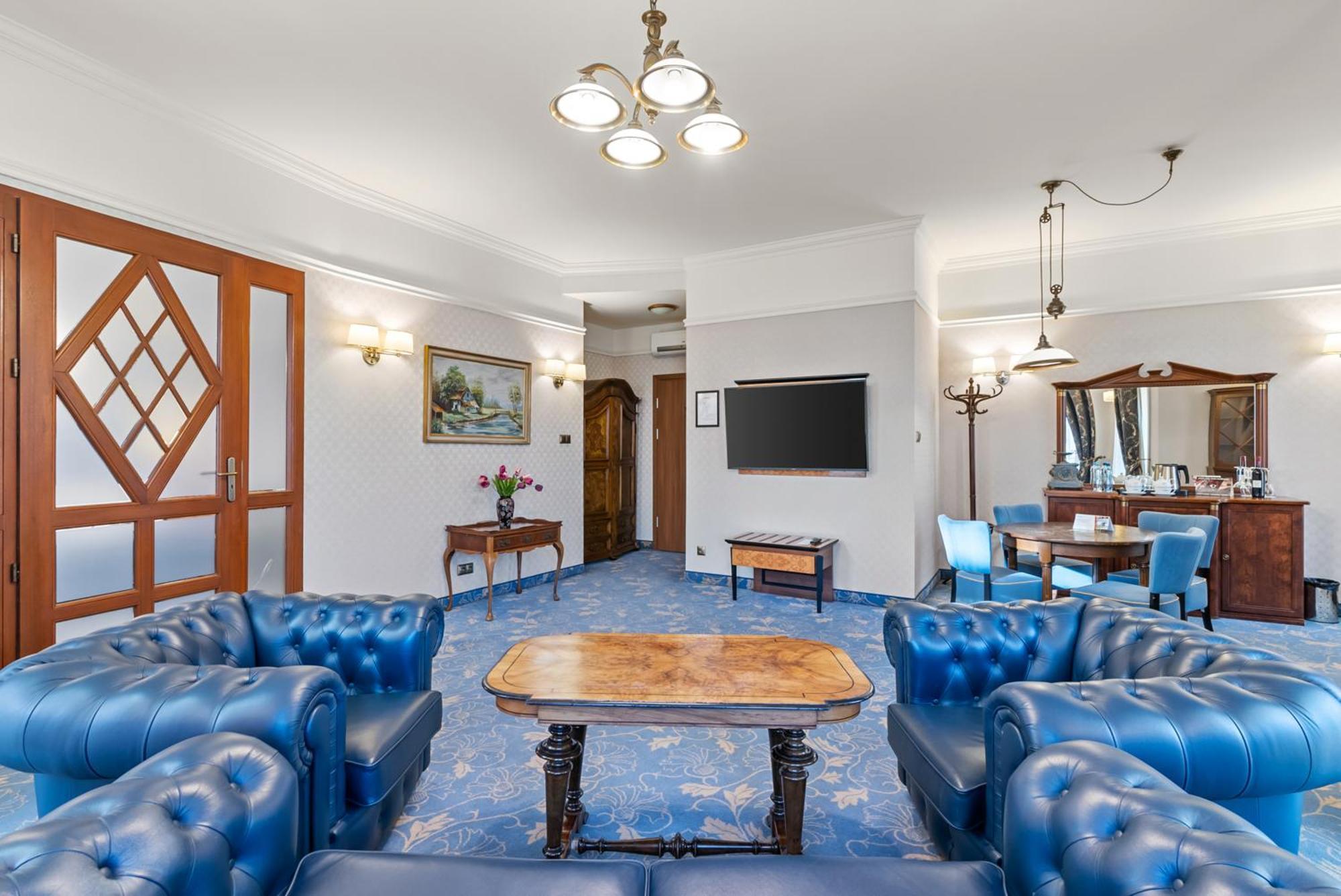 Hotel Diament Plaza Гливице Екстериор снимка